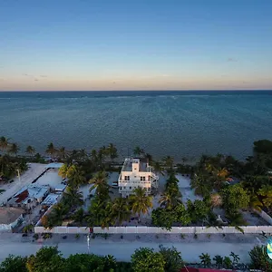 Caribbean Casa Blanca Apartment Xcalak