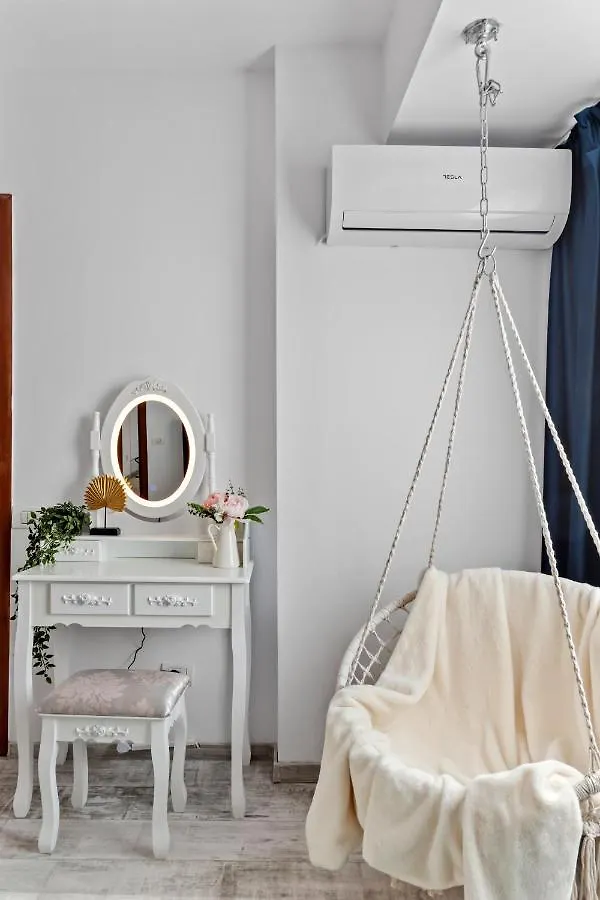 Cozy Special City Center - Old Town Apartment With Terrace Bucharest 0*,