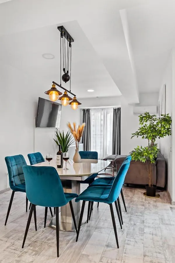 Appartement Old Town Hideaway - 5 Min Walk To Palace Of Parliament And Old City - Best Neighborhood