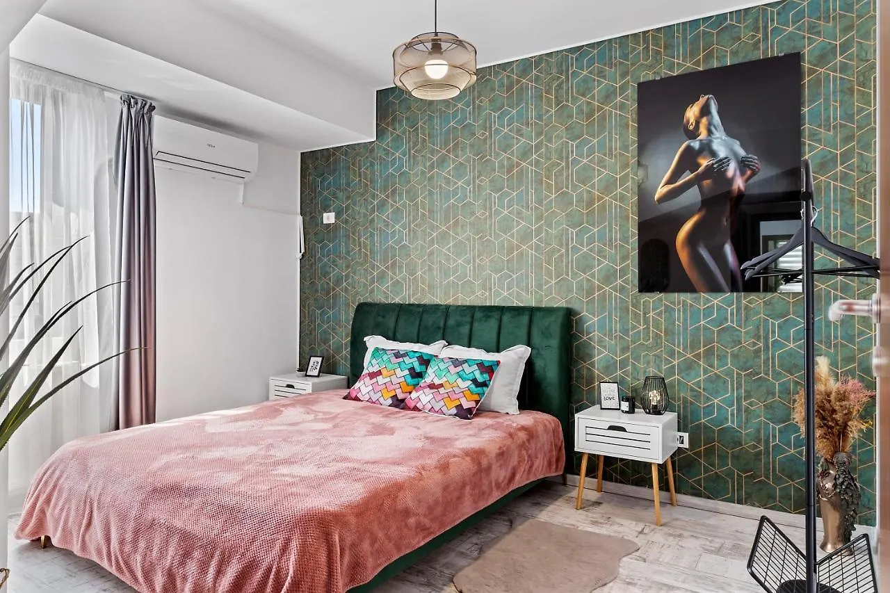 Old Town Hideaway - 5 Min Walk To Palace Of Parliament And Old City - Best Neighborhood Románia